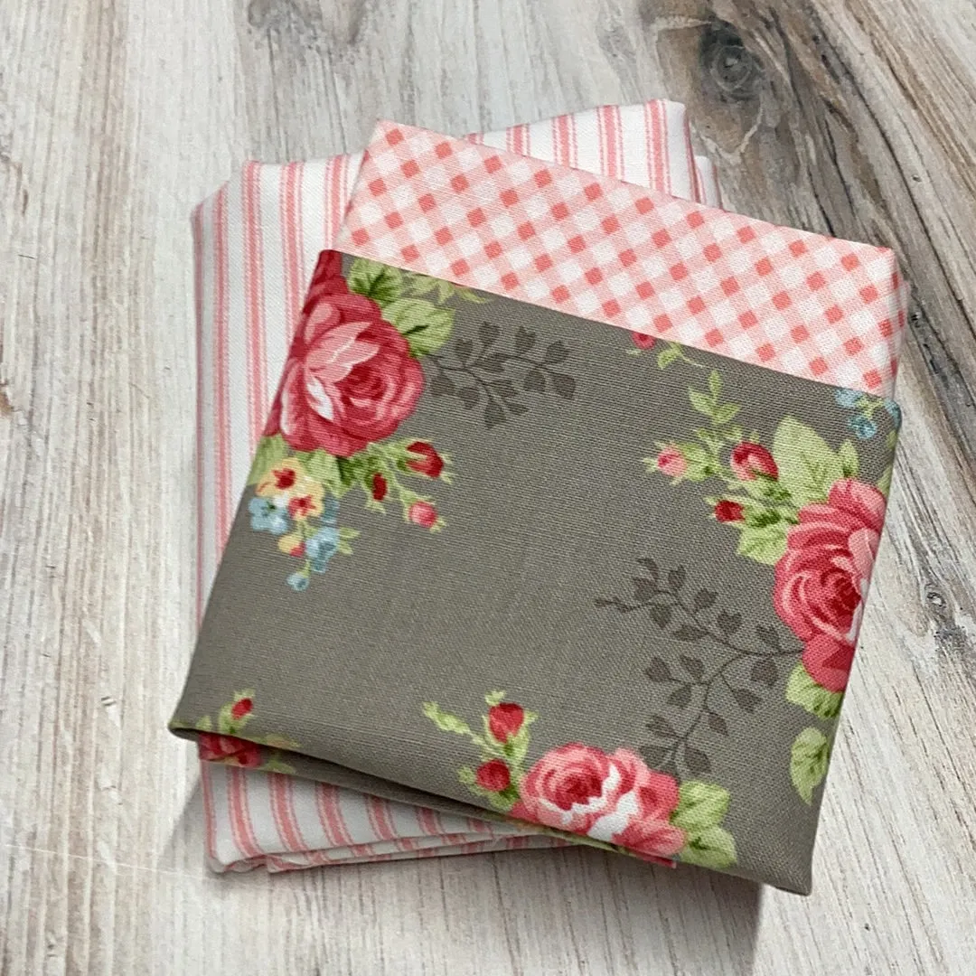 Everyday Clasp Wallet