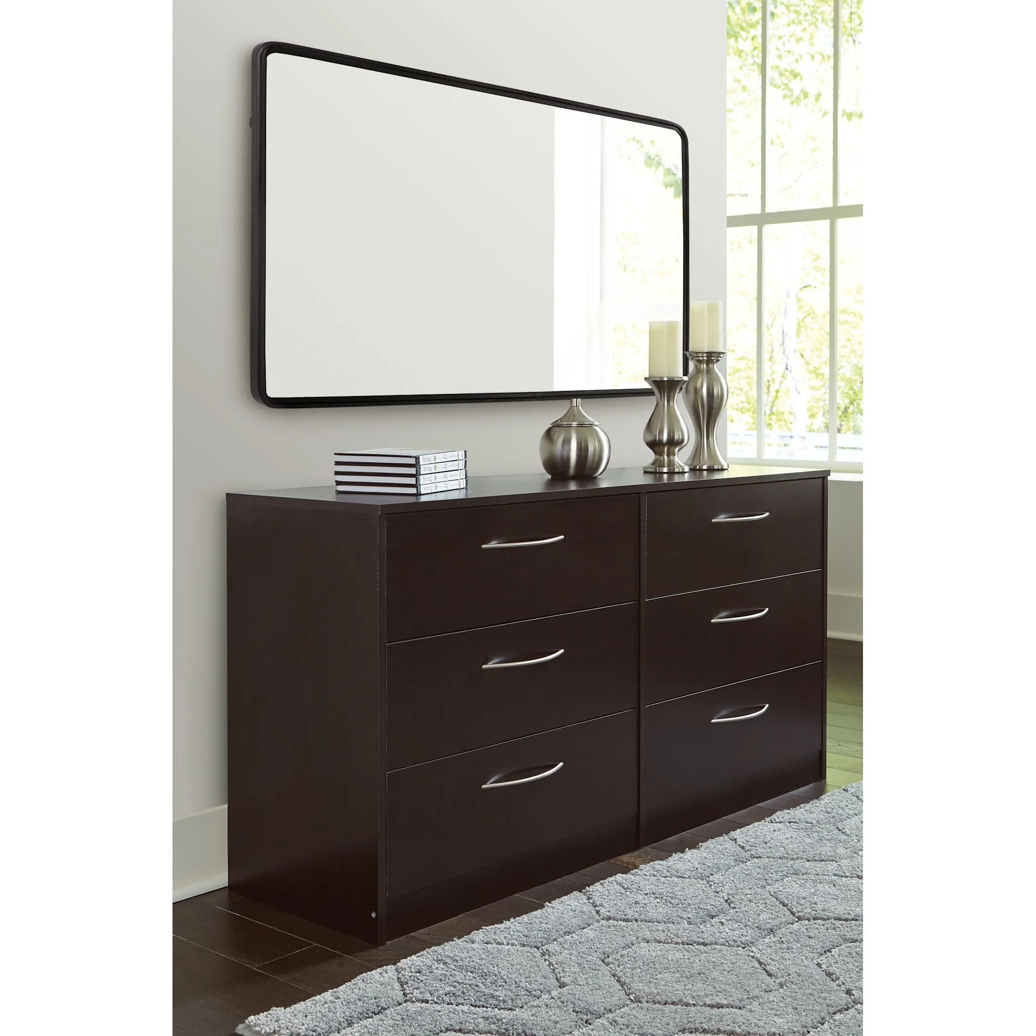 Finch Dresser