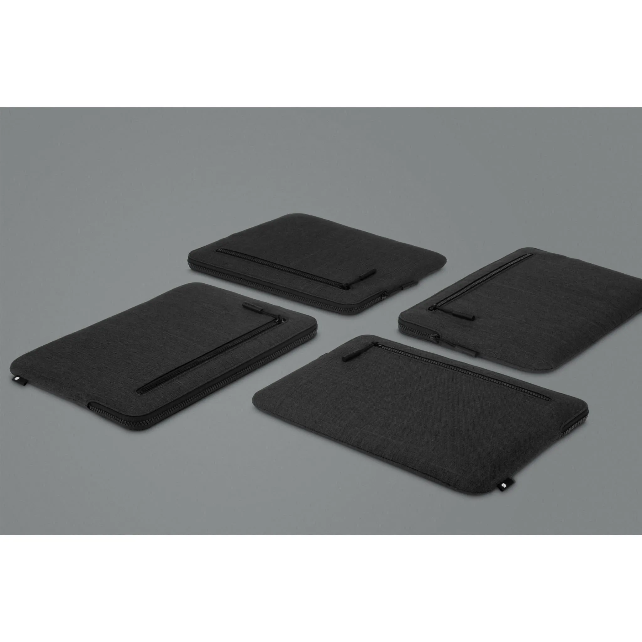 Incase Compact Sleeve Woolenex for 13" MacBook (Graphite)