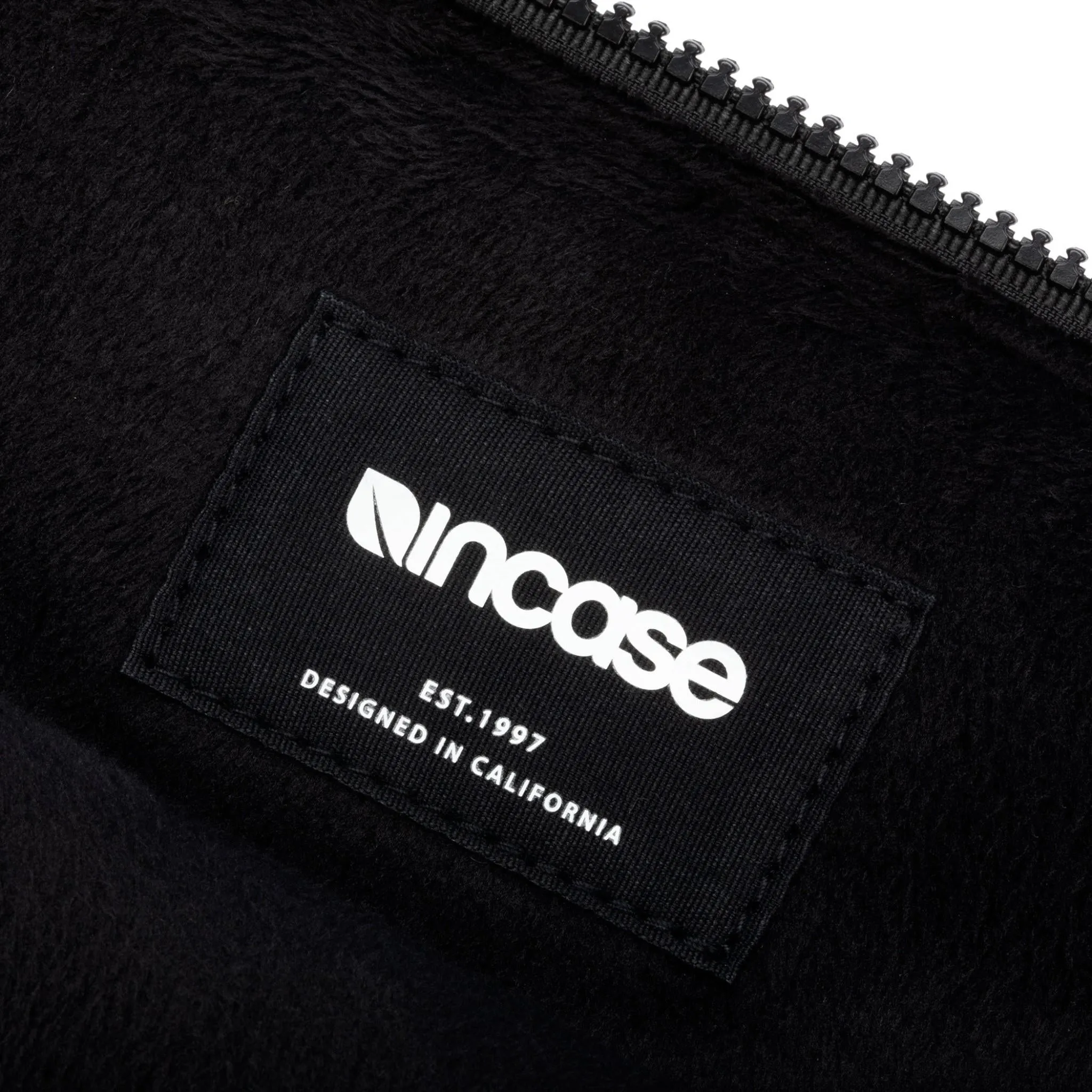 Incase Compact Sleeve Woolenex for 13" MacBook (Graphite)