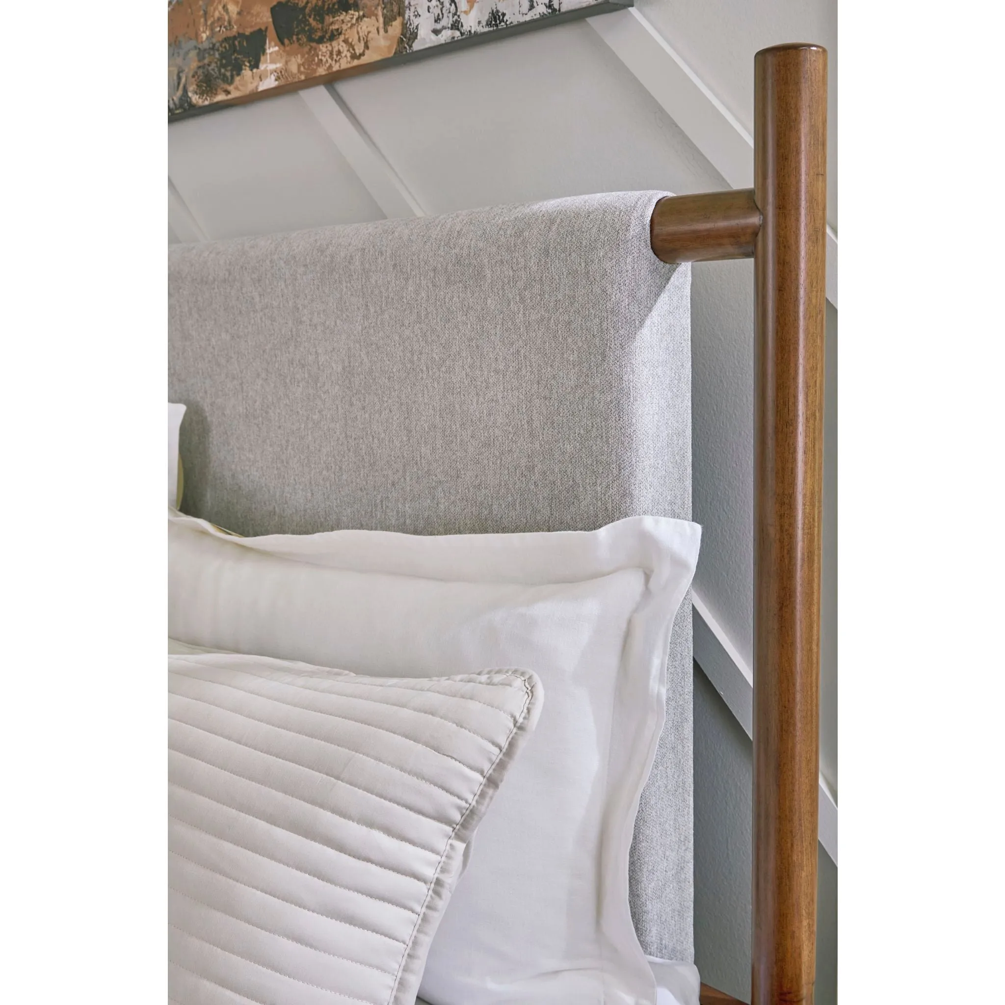 Lyncott Upholstered Bed - Brown