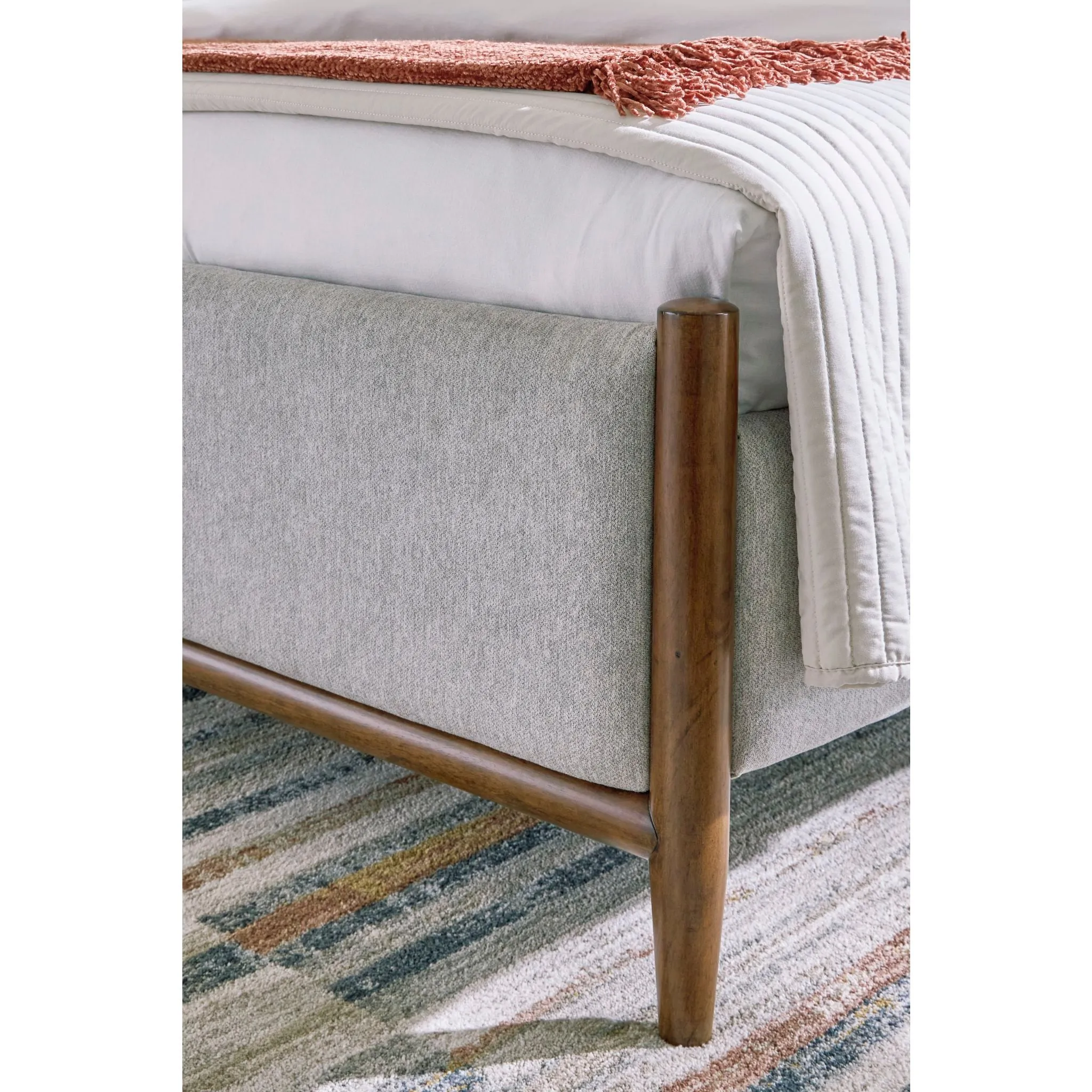 Lyncott Upholstered Bed - Brown
