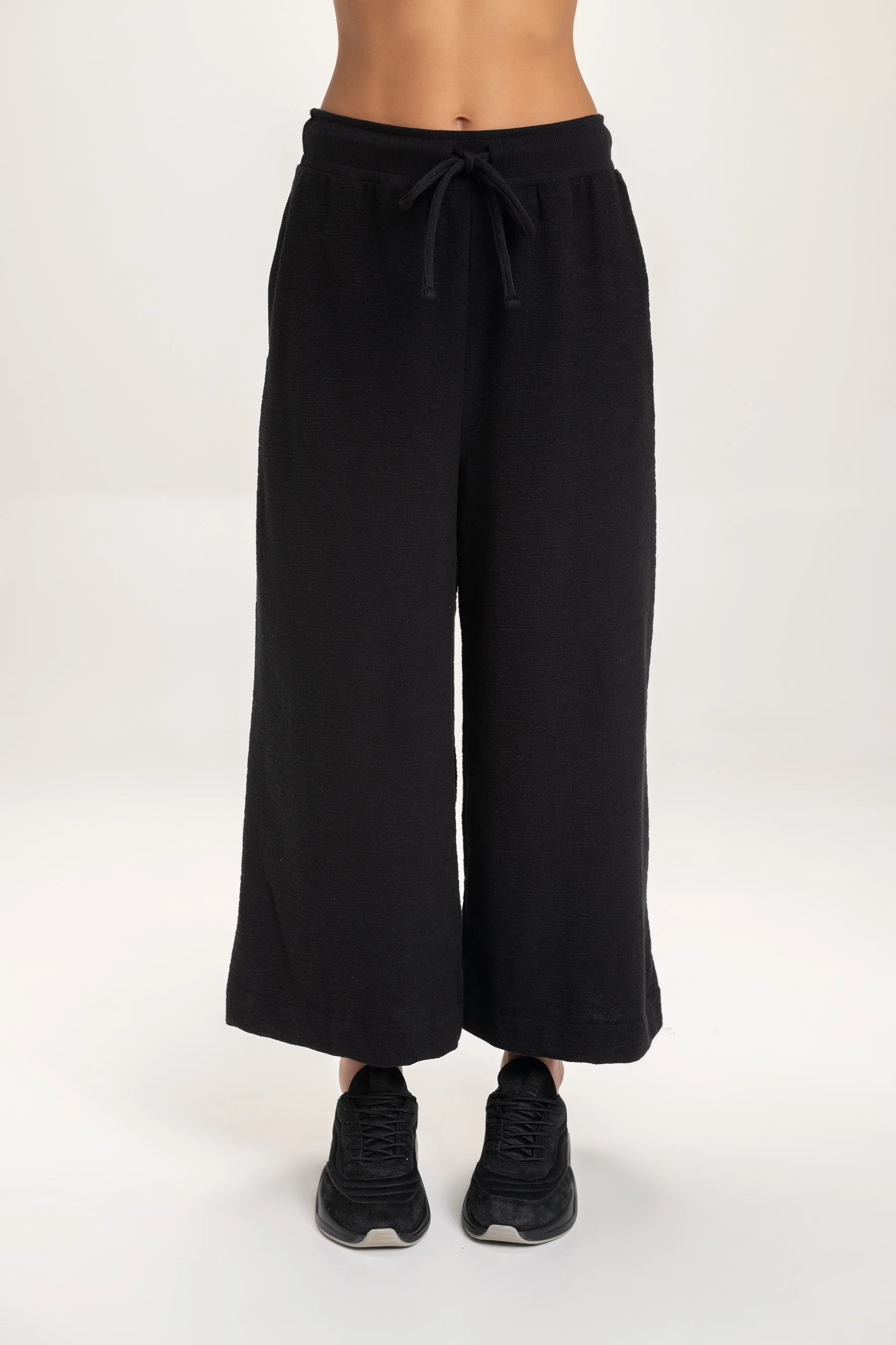 Pixie Cropped Pants