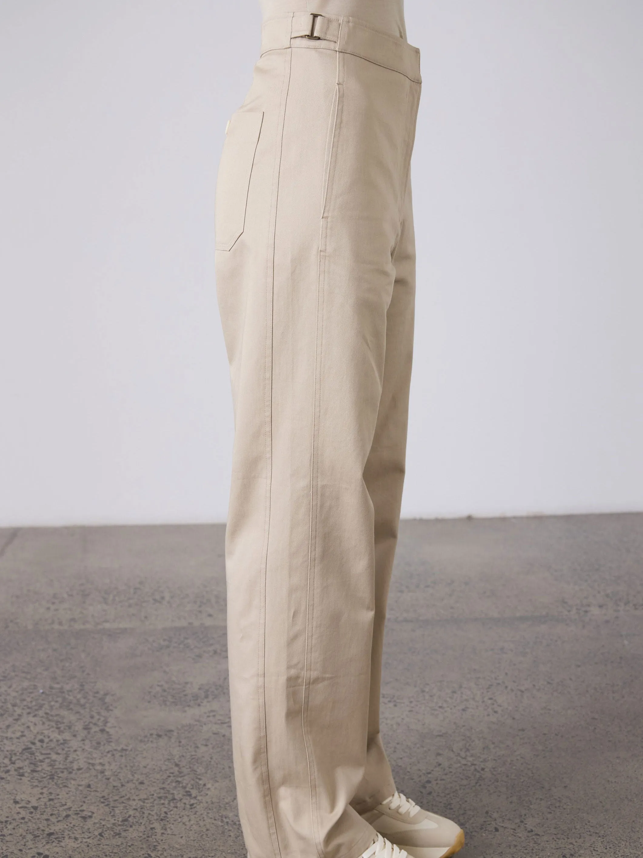 Wynn Weekender Pant - Desert Grey